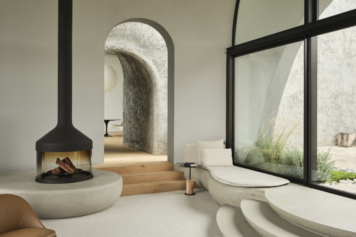 House on a Hill Wins The Living Space at the INDE.Awards 2025